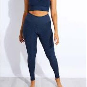 Like New ALO Alosoft Lounge leggings navy blue size S